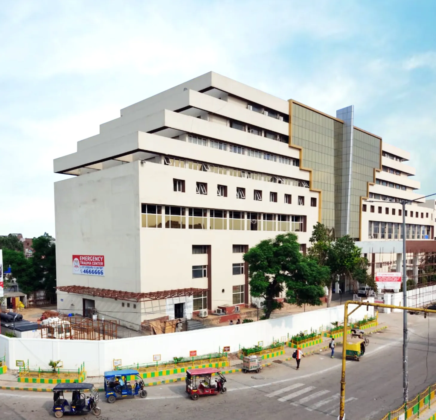 Santosh Hospitals, Ghaziabad